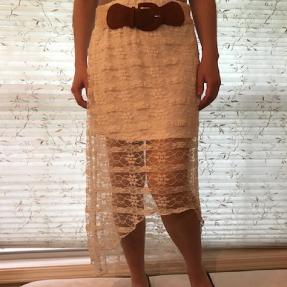 Cream lace skirt with a unique brown belt
